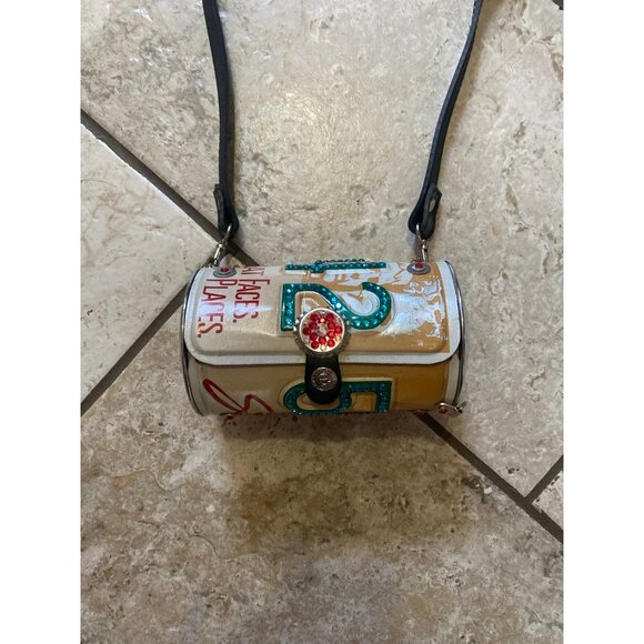 Little Earth License Plate purse with swarovski‎ crystals - Picture 1 of 7